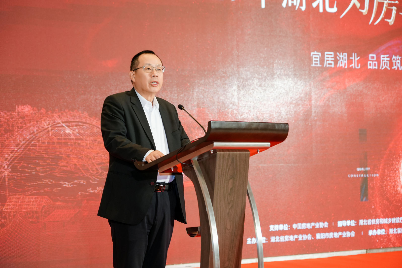 1764550385943783.jpg 1764550385943783.jpg