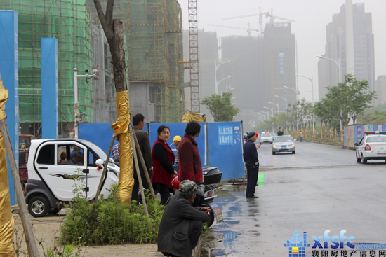 路边.jpg