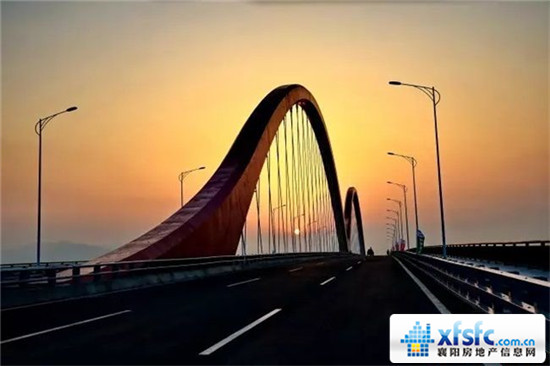 东津大桥.jpg