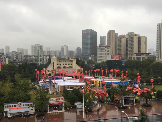 房展会现场2.jpg