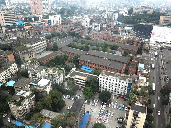 12090550b9a4708c257784.jpg 27151331e0793eb0097186.jpg