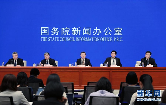 3110323814cd8fde527637.jpg 开会1.jpg