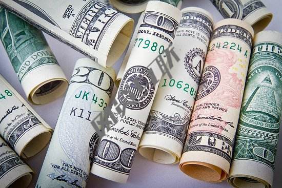 0809493994299d40ca0334.jpg 银行.jpg