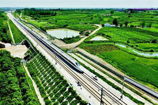 201729455072238f211369.jpg 汉水高铁效果图.jpg