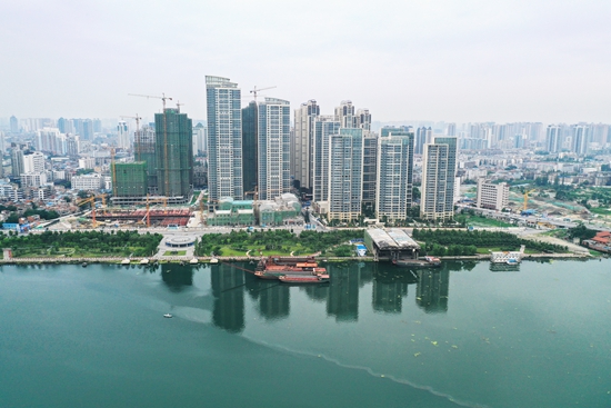 樊城江边2.jpg