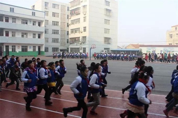 微信图片学生.jpg